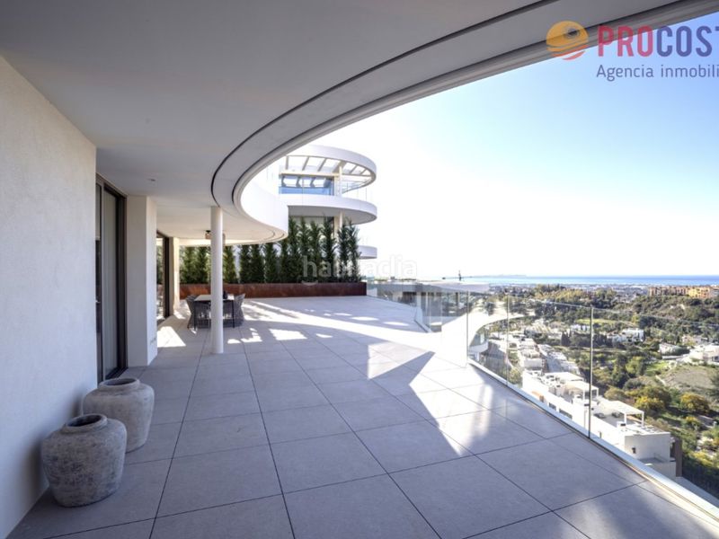 Foto 4742a550-e6de-4d6e-b489-b4458f0a2763. Casa amb aparcament a La Quinta Benahavís