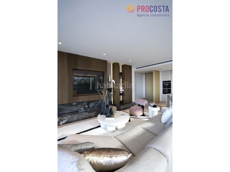 Foto a8137128-2b12-4c03-b3d8-5664a74a10e6. Casa amb aparcament a La Quinta Benahavís