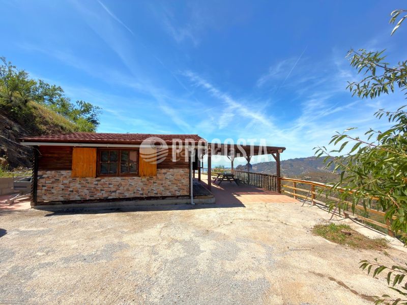 Foto 7e98e908-3ffe-4a60-b406-6b76911fc5e3. Casa amb piscina a Torrecuevas - Lomas del Gato Almuñécar