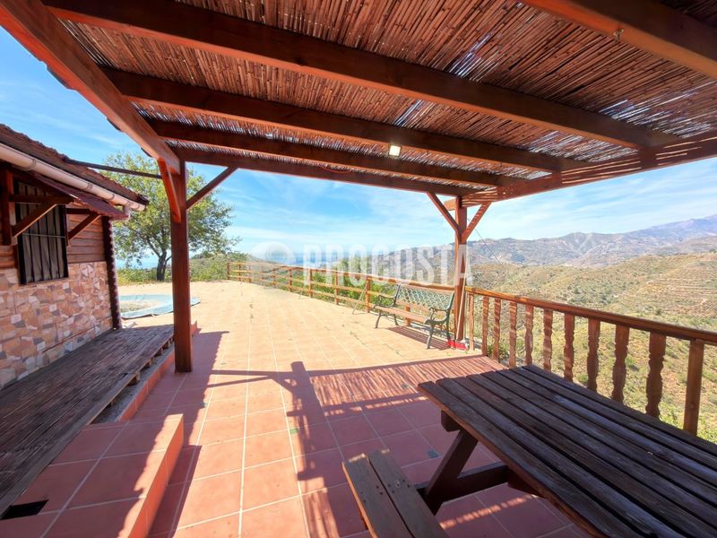 Foto ee5eafb8-c3e6-47ce-9d68-a65a85ea63a5. Casa amb piscina a Torrecuevas - Lomas del Gato Almuñécar