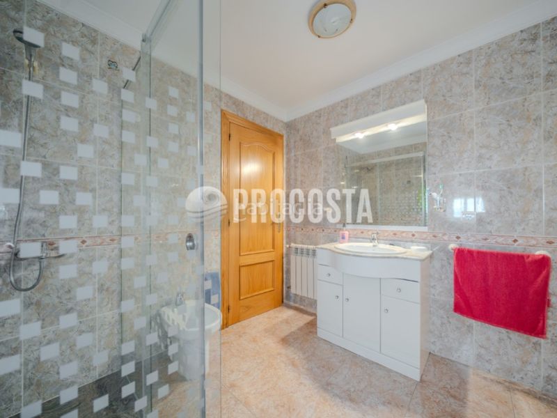 Foto 047efd0f-c0e5-4e84-8c94-cbe0e08a2d26. Casa amb piscina a Fuente Vaqueros