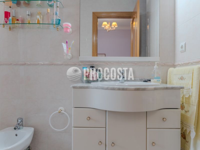 Foto 50cde807-090b-4b56-ae17-b2cff87b091f. Casa amb piscina a Fuente Vaqueros