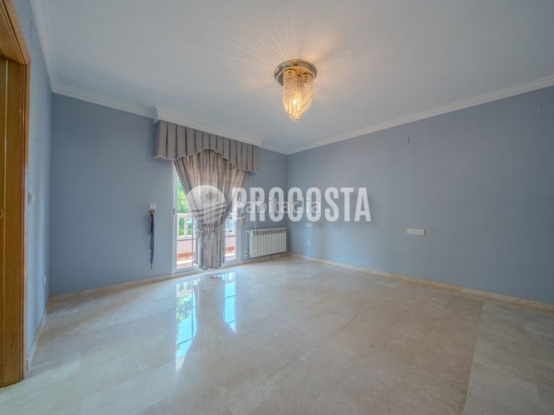 Foto 778984fe-8cd7-465f-b3b4-8c3f4c0dd224. Casa amb piscina a Fuente Vaqueros