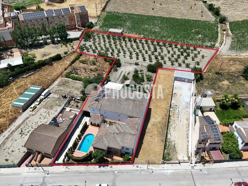 Foto acd24558-f542-4d71-bbb9-61df6c26732f. Casa amb piscina a Fuente Vaqueros