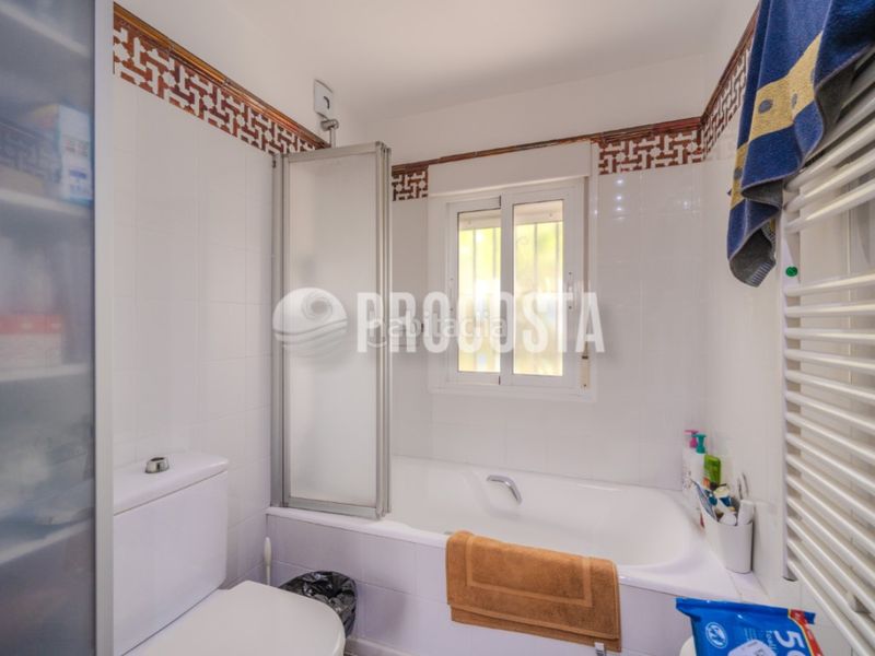 Foto 068b523d-c870-4afa-9f46-8a27527836ea. Casa amb calefacció aparcament piscina a Velilla - Velilla Taramay Almuñécar