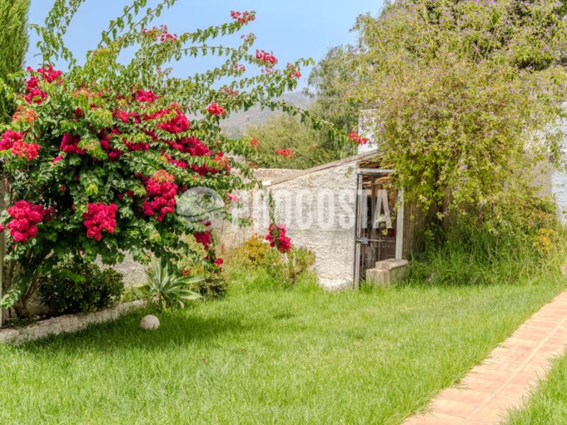 Foto 101897f4-9717-4814-99a1-4084edc0d04b. Casa amb calefacció aparcament piscina a Velilla - Velilla Taramay Almuñécar