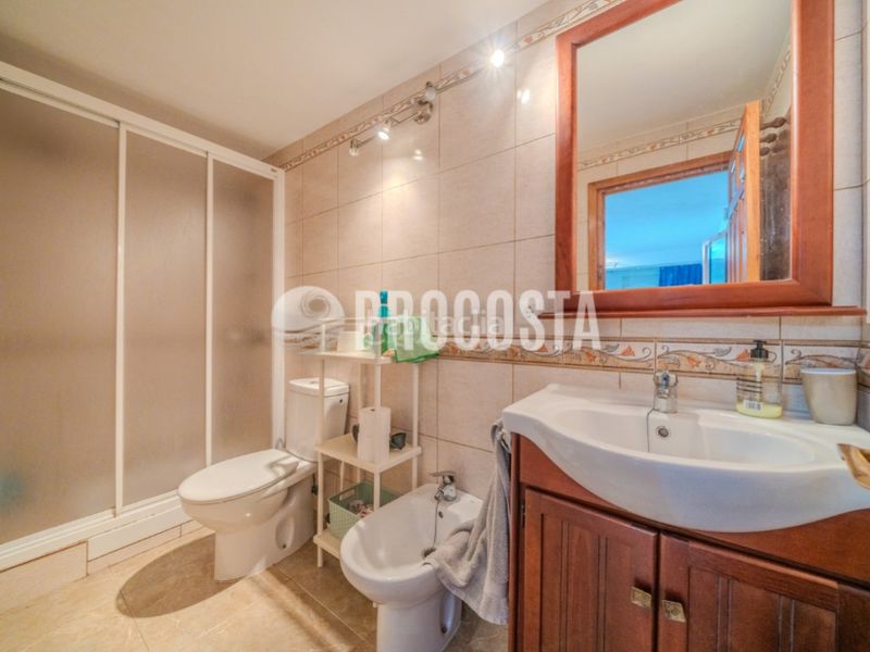 Foto 14c91890-cea2-4c8a-b92e-f2c12727d787. Casa amb calefacció aparcament piscina a Velilla - Velilla Taramay Almuñécar