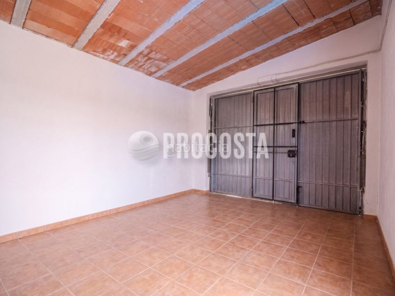 Foto 3dae269f-3848-41f3-a30b-5ef08a49e6d9. Casa amb calefacció aparcament piscina a Velilla - Velilla Taramay Almuñécar