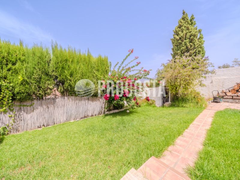 Foto 4168f8c9-d38c-45db-b5c3-285d5fc90298. Casa amb calefacció aparcament piscina a Velilla - Velilla Taramay Almuñécar