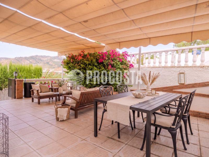 Foto 5e2b3f6c-ddb9-459b-b0c3-737f597e2b8f. Casa amb calefacció aparcament piscina a Velilla - Velilla Taramay Almuñécar