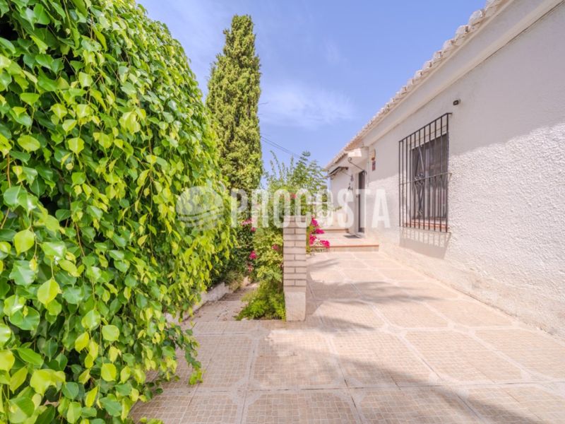 Foto 7bc83e2a-c594-4e17-b10c-bde2852f5a77. Casa amb calefacció aparcament piscina a Velilla - Velilla Taramay Almuñécar