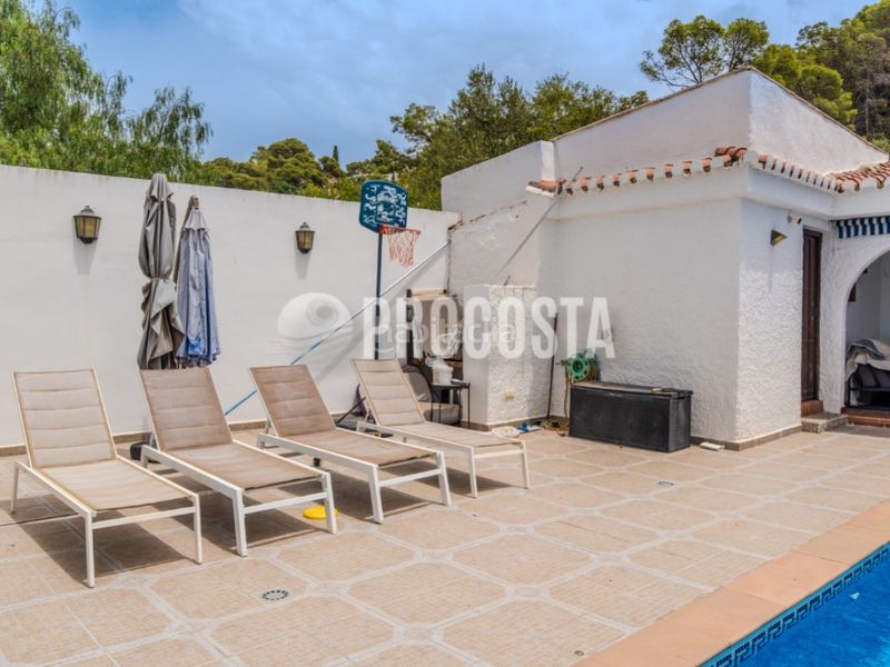 Foto 7d101cc1-9704-4adb-80e5-733fc407e642. Casa amb calefacció aparcament piscina a Velilla - Velilla Taramay Almuñécar