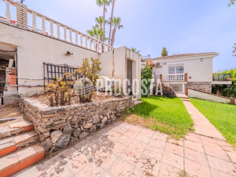 Foto 94081fe7-5ae2-4442-bb7e-03f80d1527d3. Casa amb calefacció aparcament piscina a Velilla - Velilla Taramay Almuñécar