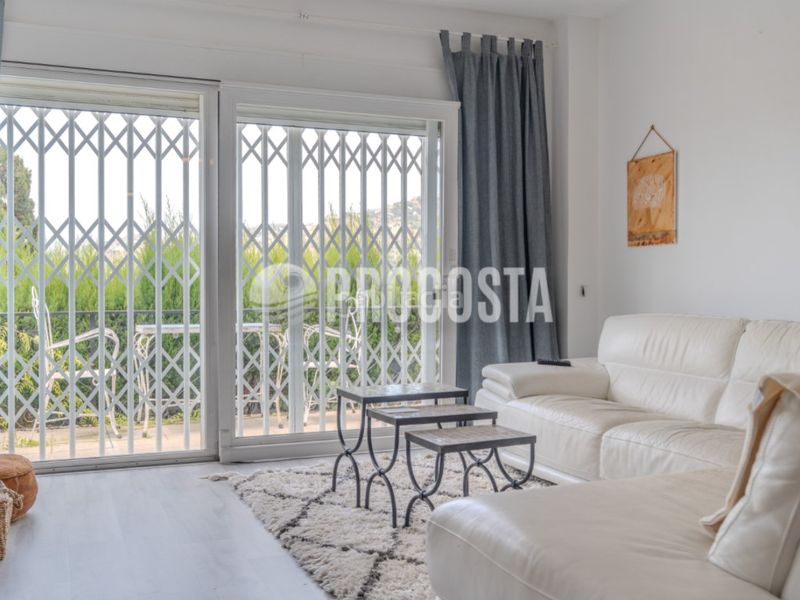 Foto a53c45bd-513f-4a50-a3c2-185a35024ffc. Casa amb calefacció aparcament piscina a Velilla - Velilla Taramay Almuñécar