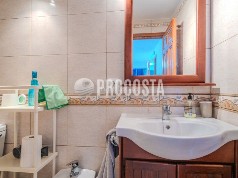 Foto e791ee08-624c-4223-9c81-53d0cf9805b2. Casa amb calefacció aparcament piscina a Velilla - Velilla Taramay Almuñécar
