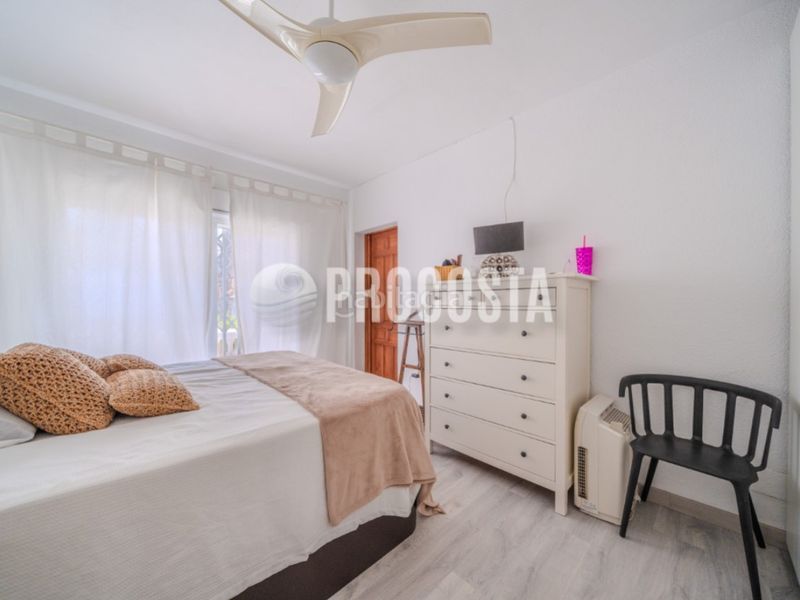 Foto f3b20a96-f016-4890-ac9b-ef9f2b17278a. Casa amb calefacció aparcament piscina a Velilla - Velilla Taramay Almuñécar