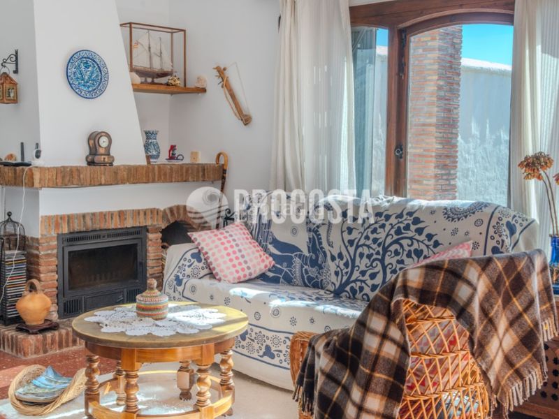 Foto 4acbca70-ff06-4e95-b193-c22ddbcf2b6b. Casa amb aparcament a Velilla - Velilla Taramay Almuñécar