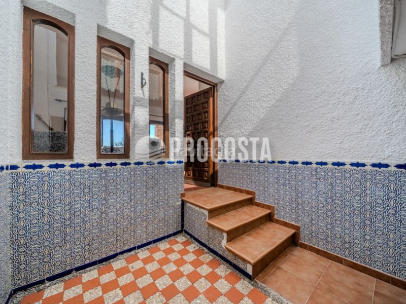 Foto 585e2621-9909-4c64-ba76-2ed6bf104ae2. Casa amb aparcament a Velilla - Velilla Taramay Almuñécar