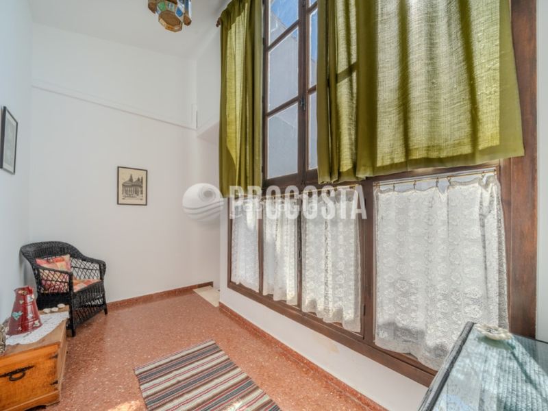 Foto 8e07a893-23f7-4c80-881c-f1ff6c56c2ca. Casa amb aparcament a Velilla - Velilla Taramay Almuñécar