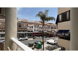 Pis  Avenida juan carlos i. Piso en pleno centro de almuñécar, a 50 metros de playa puerta d