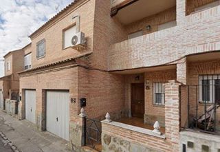 Chalet en Yuncos. Venta de chalet yuncos
