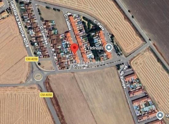 Foto 1de6fbe2-4d1c-4266-a027-6e20ad0d56f9. Xalet amb aparcament a Magán