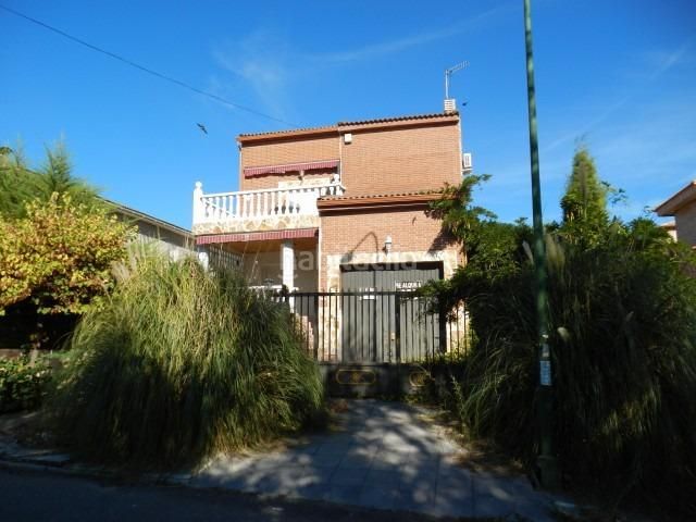 Foto 7675c55e-fec1-4a87-ae68-00cc3b3353b9. Xalet amb aparcament piscina a Calypo Fado