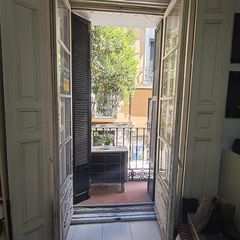 Flat in Universidad-Malasaña. Piso en venta en malasaña