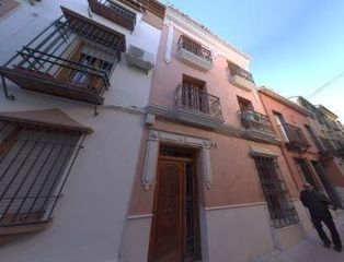 Haus in Las Tinajerías - Juderías. Venta casa  lucena