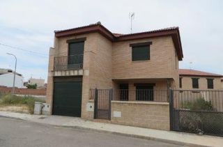 Chalet à Mora. Venta chalet mora