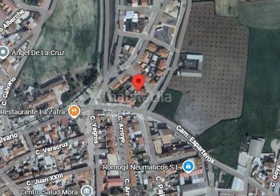 Foto cddd242e-63a5-452b-81d0-c403d7be5a40. Xalet amb aparcament a Mora