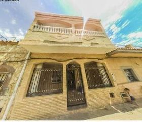 Casa a Nuevo Centro. Venta de chalet en sagunto