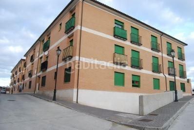 Foto 611e5687-a1b6-4bc8-befb-9f958258e46c. Pis amb piscina a Calera y Chozas