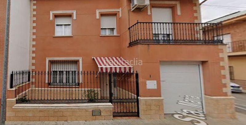 Foto 787e6d5e-7dca-4a95-b67f-23e7324d0d63. Xalet amb aparcament a Tomelloso