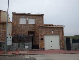 Casa aparellada a Casar de Escalona (El)