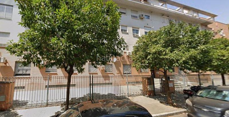 Foto 4f5ff701-3cea-4938-8620-8fbc1c841c4f. Casa adossada amb aparcament a colores - entreparques Sevilla