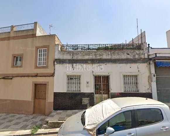 Foto e6a80830-2cb4-4444-8563-1cbdfca6bffb. Casa adossada a Alcalá del Río