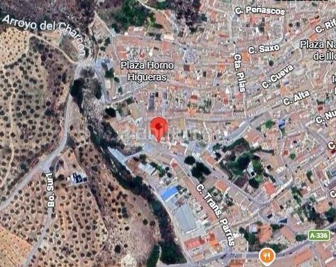 Foto c046d834-328b-47f0-874f-2d710852d09e. Xalet a Íllora