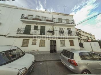 Foto 61e20d1a-9a83-49f9-b0de-6d9c6ac840da. Casa adossada a Lora del Río