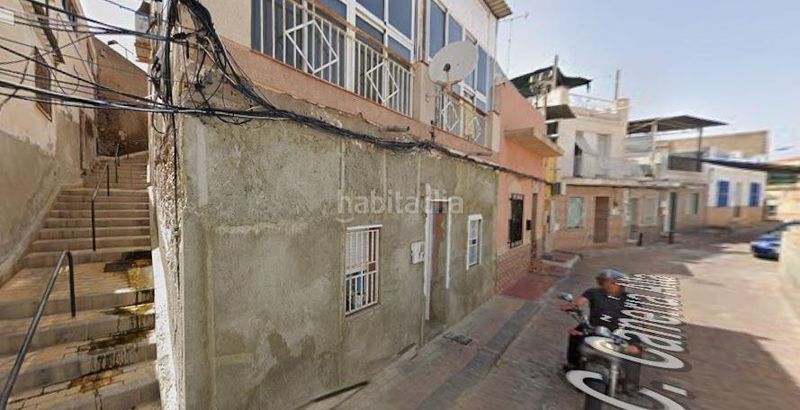 Foto b5ff1f96-88ec-4459-b1fc-259e77f897c9. Pis a Casco Antiguo Águilas