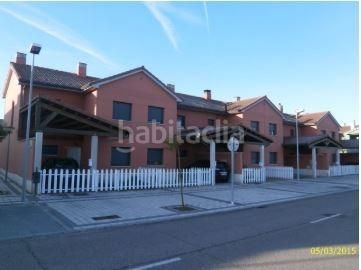 Foto cedb0592-0a3b-480c-b4cc-530683e4f0f1. Xalet amb aparcament a Mediona