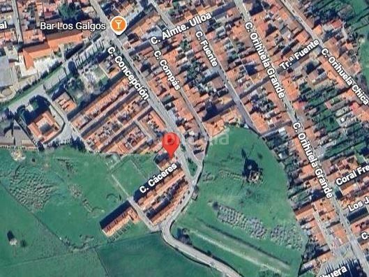Foto cc6c2efb-ae15-4255-850c-abb1eb12e9d7. Chalet mit parking in Fregenal de la Sierra