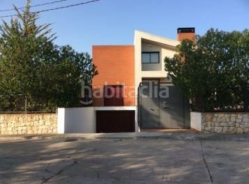 Foto 8d3e3401-cdee-423b-969d-0cdf92f31e32. Xalet amb aparcament piscina a Castellvell del Camp