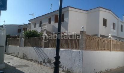 Foto 9c53e622-8e96-480d-a21f-042586bbd65c. Casa adossada a Agaete