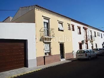 Foto bec2072a-90e0-4609-9407-7dcbd76e4315. Chalet mit parking in Puebla de la Calzada