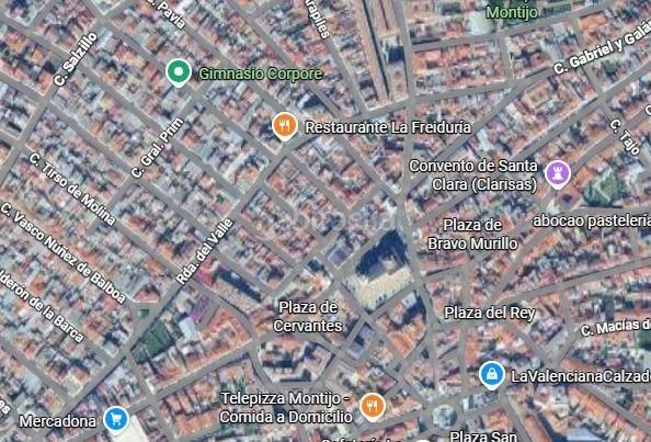 Foto 0d6f6d6d-1fc6-453e-99d7-ec6e9e666655. Edificio in Montijo