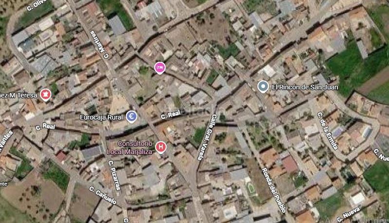 Foto 5f59ea6e-3d84-4ffa-8ea7-d34cc044d7eb. Casa amb aparcament a Marjaliza