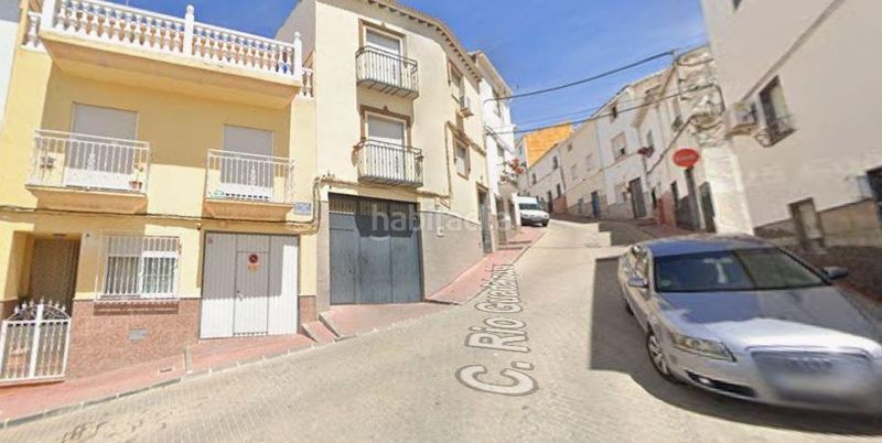 Foto 72d4fbd2-13d8-4706-b451-14231993ff87. Casa adossada a Huelma