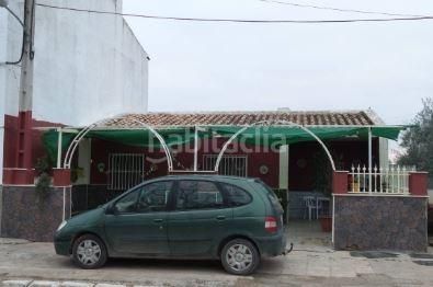Foto 03be7d84-0598-4199-a86f-cb9641855323. Casa adossada a Roda de Andalucía (La)