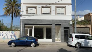 Miete Geschäftsraum in Avenida de santa catalina 31. Impulsa tu negocio en esta avenida comercial! local comercial co